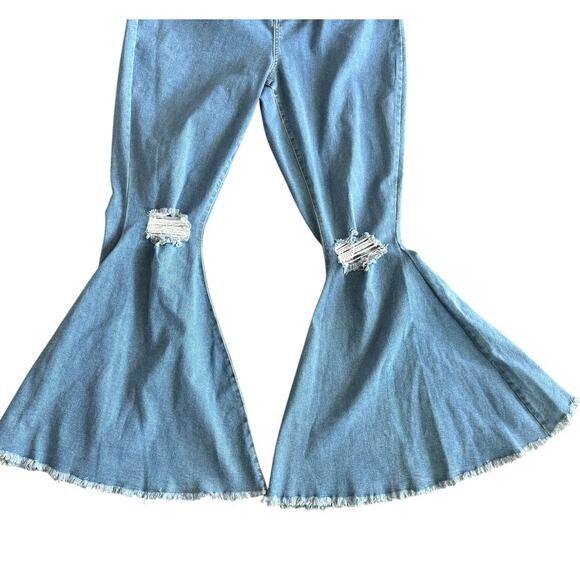 Altar’d State A Beautiful Soul Arula Star Flare Jeans Distressed Bell Bottom 16 - Picture 6 of 14